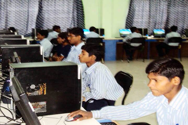 Rambhau Lingade Polytechnic College, Buldana campus photo 3