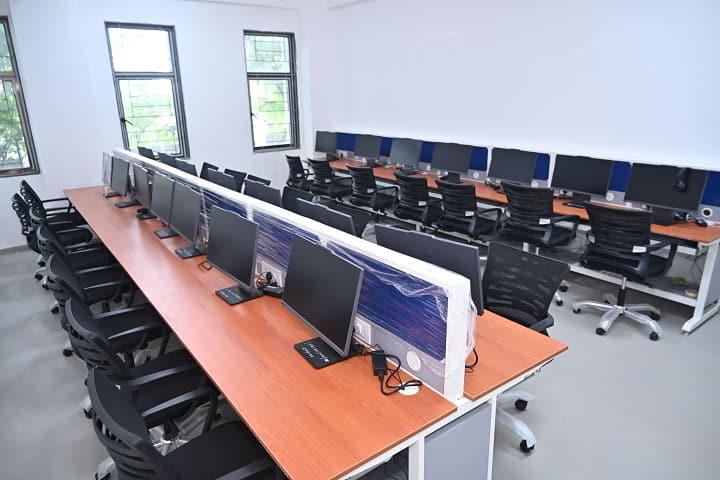 Yashoda Mahadeo Kakade College of Engineering, Talegaon campus photo 4
