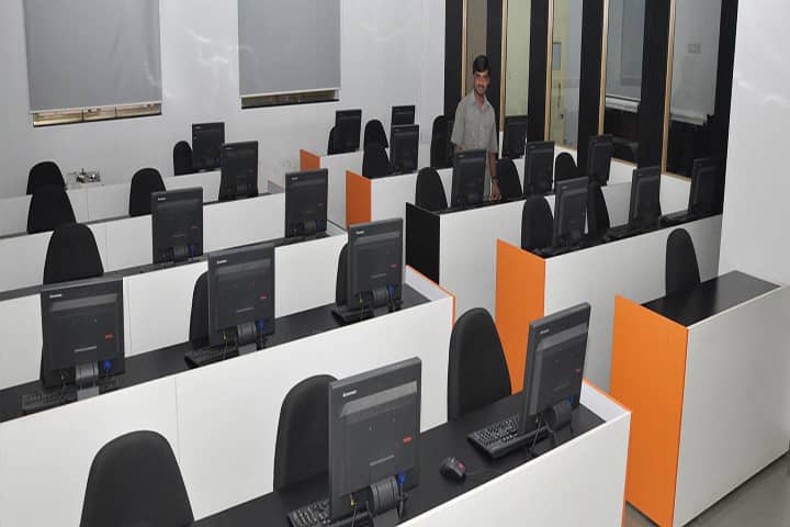 SNJB's Shri Hiralal Hastimal Jain Brothers Polytechnic, Chandwad campus photo 2