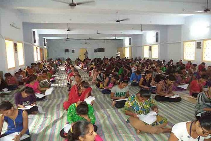 Smt RP Bhalodiya Arts and Commerce and Shree NP Bhalodiya Mahila Home Science College, Rajkot campus photo 3