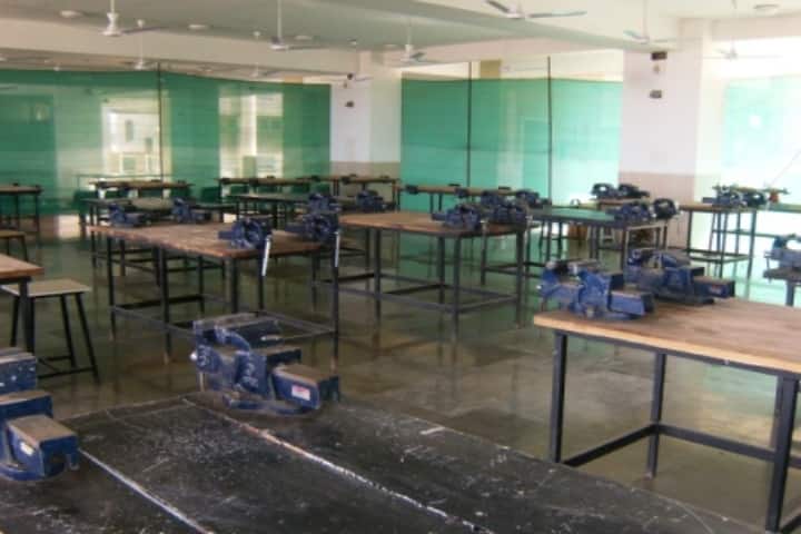 Vilasrao Deshmukh Foundation Group of Institutions- School of Engineering and Technology, Latur campus photo 4