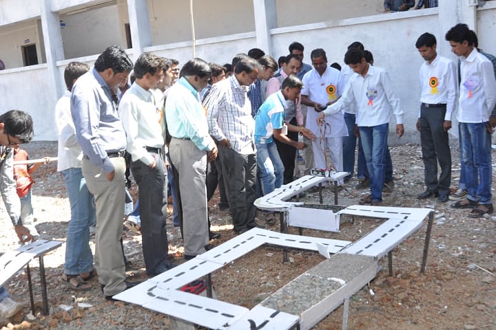 Vasant Polytechnic College, Beed campus photo 4