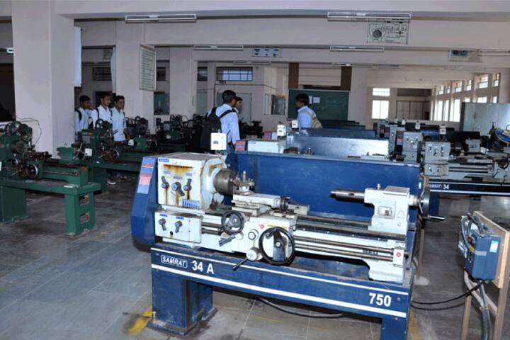 Satara College of Engineering and Management, Satara campus photo 6