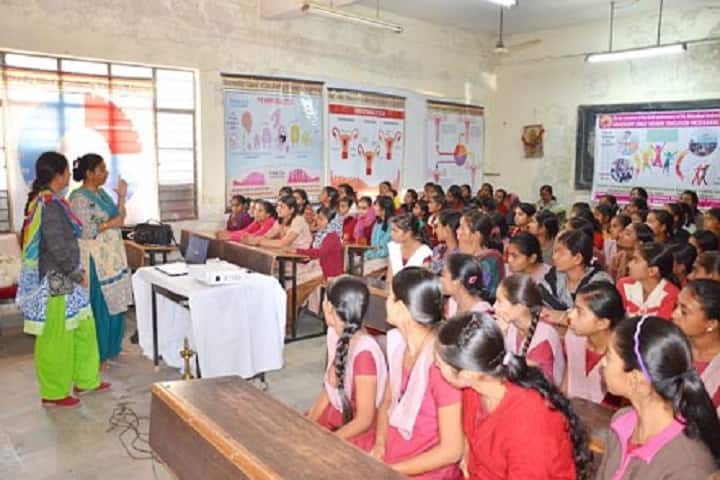 Gujarat Ayurved University, Jamnagar campus photo 2