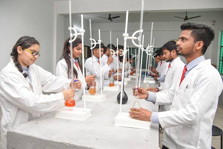 Veer Kunwar Degree College, Bijnor campus photo 3