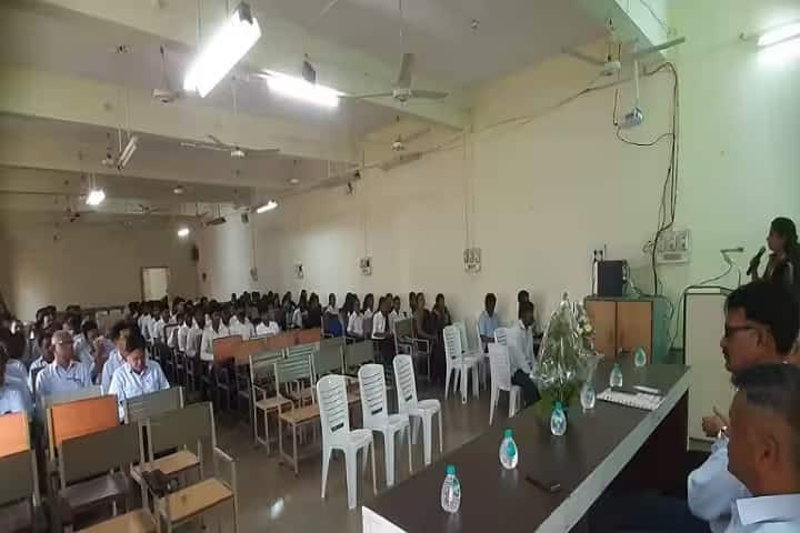 Shri Tulja Bhavani College of Engineering, Osmanabad campus photo 2