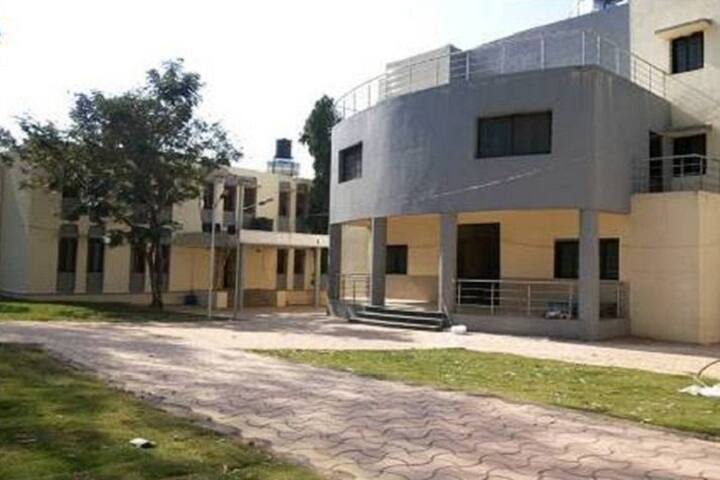 Shri Tulja Bhavani College of Engineering, Osmanabad campus photo 4