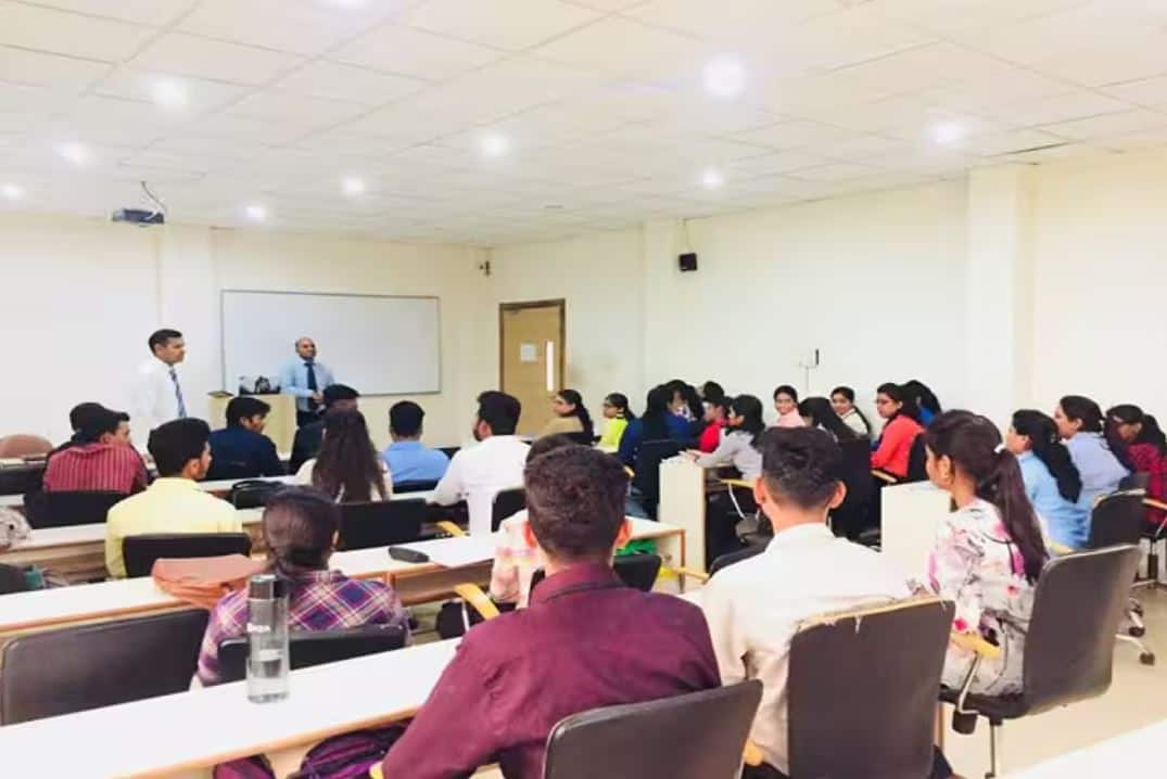 Shivalik Institute of Management Education and Research, Durg campus photo 5