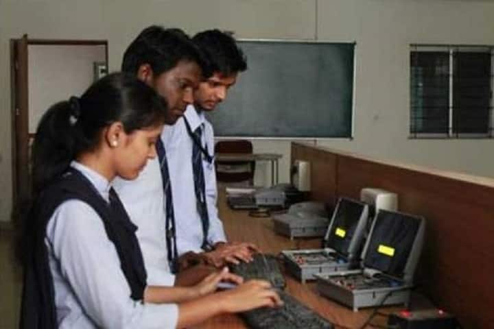 WCEM Nagpur campus photo 5
