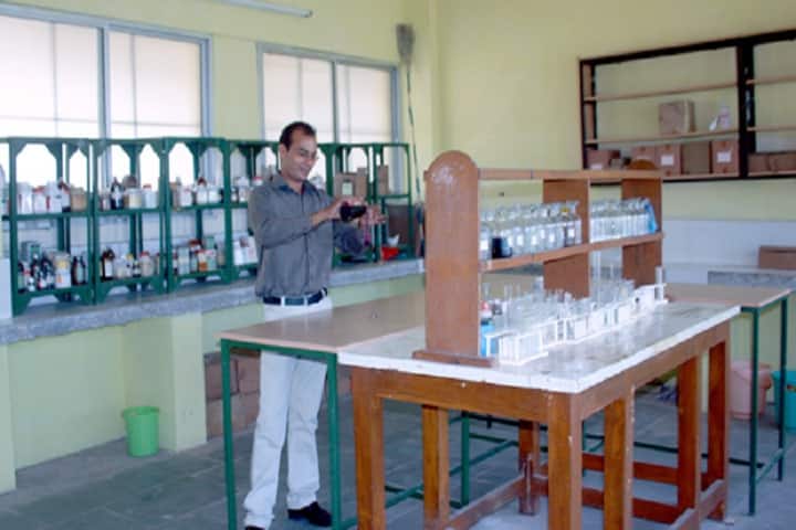 Rajiv Gandhi Government College, Bhatapara campus photo 3