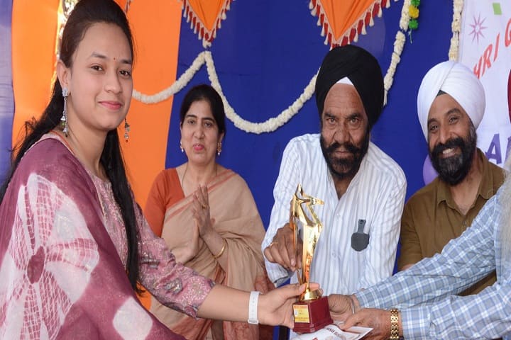 Shri Guru Nanak Mahila Mahavidyalaya, Jabalpur campus photo 6