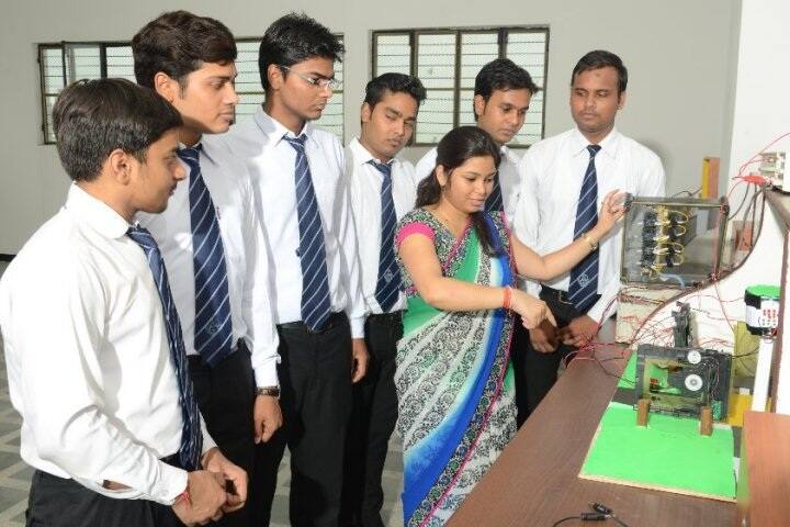 Shri Ram Murti Smarak College of Engineering and Technology, Lucknow campus photo 3