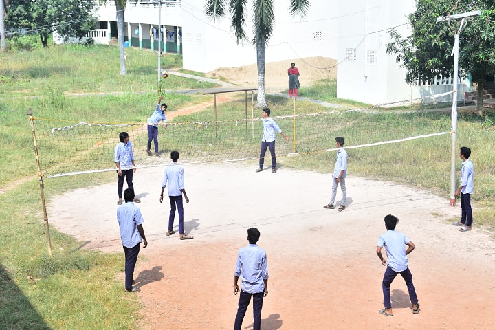 Sri Mullapudi Venkataraya Memorial Polytechnic, Tanuku campus photo 5