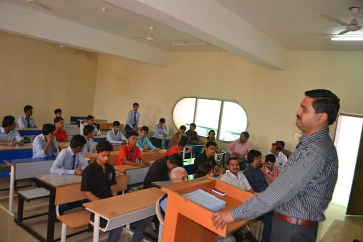 Vikrant Institute of Technology and Management, Indore campus photo 4