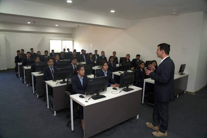 Shivajirao Kadam Institute of Technology and Management, Indore campus photo 4