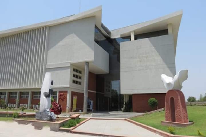 ITM- School of Architecture Art and Design, Vadodara campus photo 2