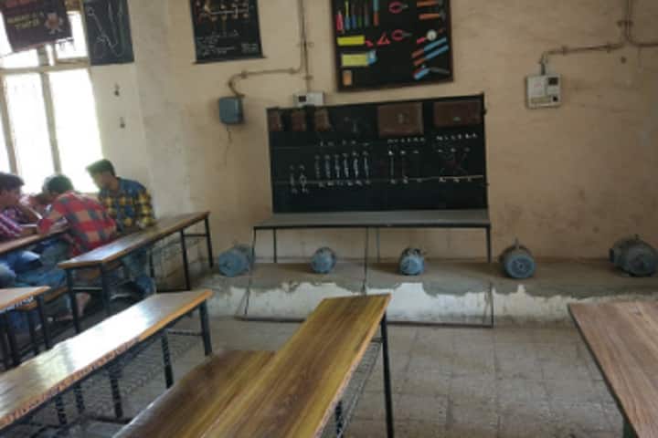 Government Polytechnic, Vyara campus photo 4