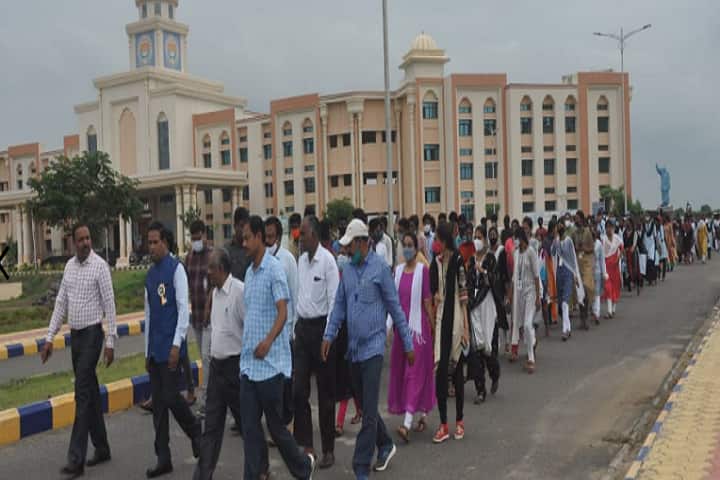 Krishna University College of Engineering and Technology, Machilipatnam campus photo 2
