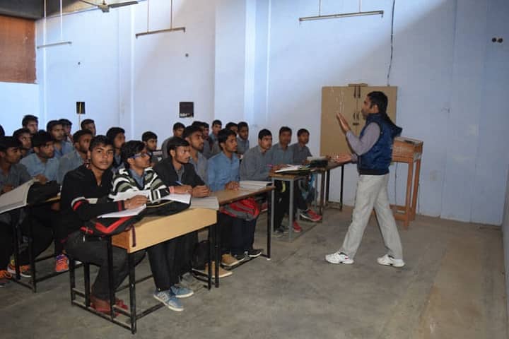 Rani Jhansi Laxmi Bai Government Polytechnic, Loharu campus photo 2