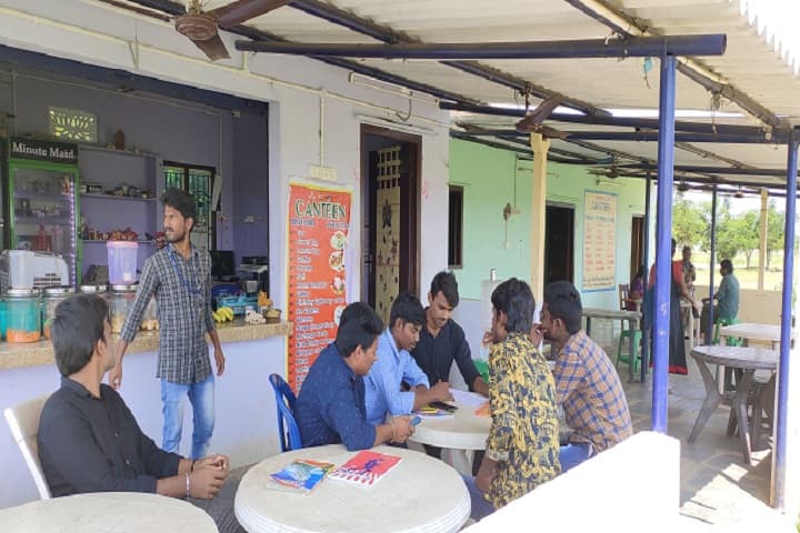 Vikrama Simhapuri University, Nellore campus photo 3