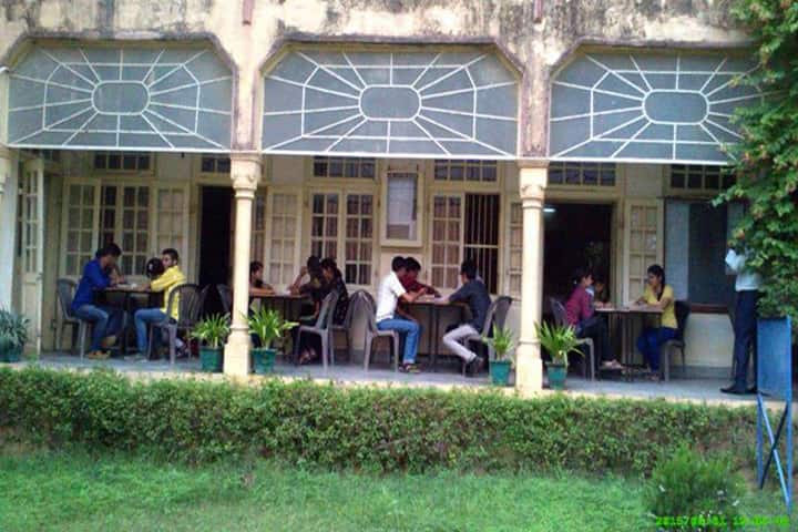 Seth Gyaniram Bansidhar Podar College, Jhunjhunu campus photo 2