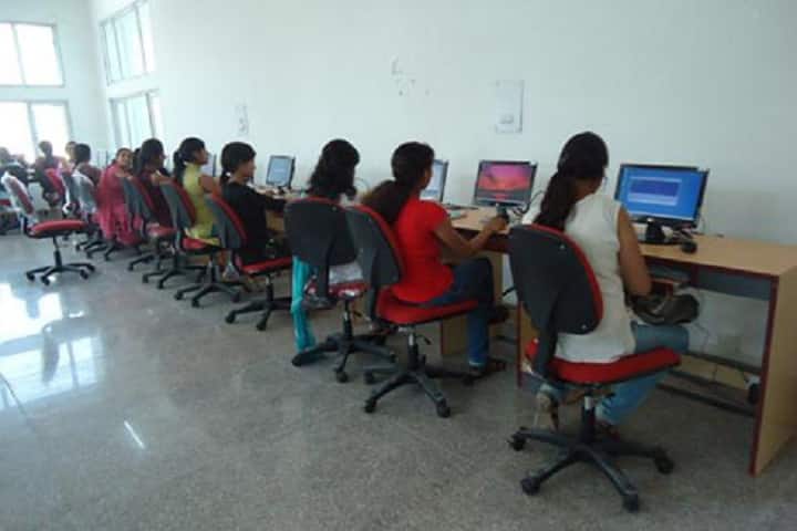 Rayat-Bahra College of Engineering and Nano Technology for Women, Hoshiarpur campus photo 3