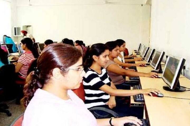 Rayat and Bahra College of Engineering and Biotechnology for Women, Mohali campus photo 4