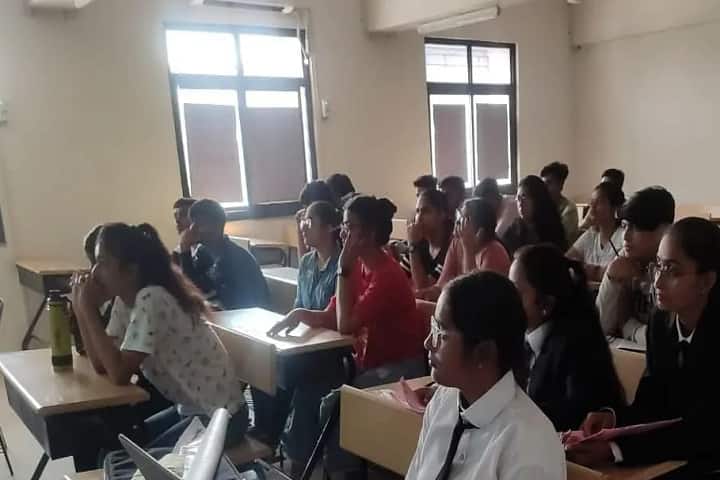 VM Patel College of Management Studies, Mehsana campus photo 2