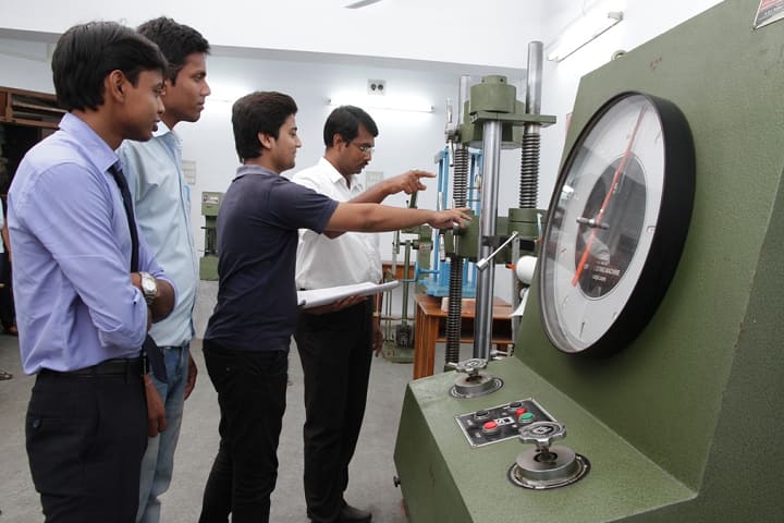 Saroj Mohan Institute of Technology, Hooghly campus photo 3