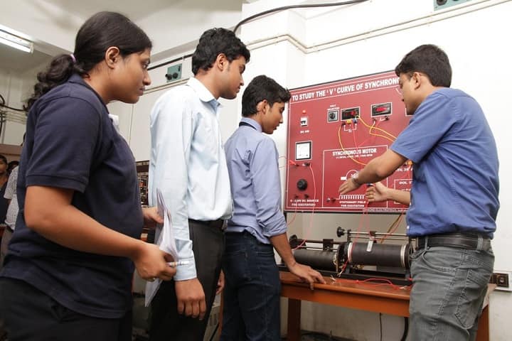 Saroj Mohan Institute of Technology, Hooghly campus photo 5
