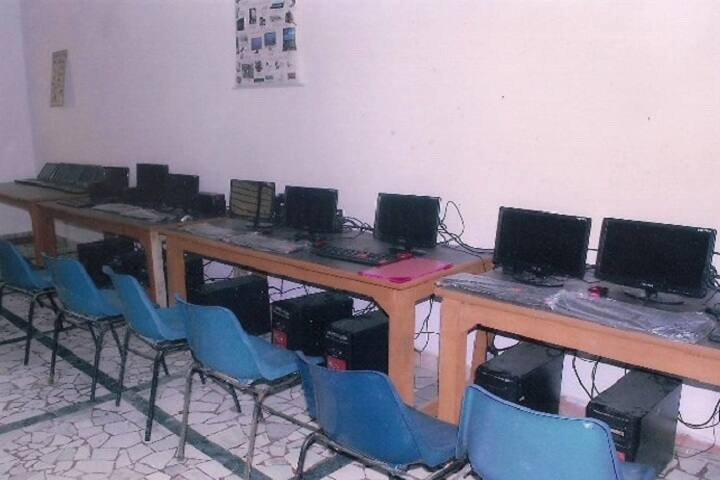 Pt Raj Narayan Mishra Degree College, Raebareli campus photo 4