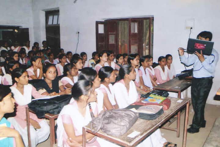 Hindu Kanya Mahavidyalaya, Sitapur campus photo 2