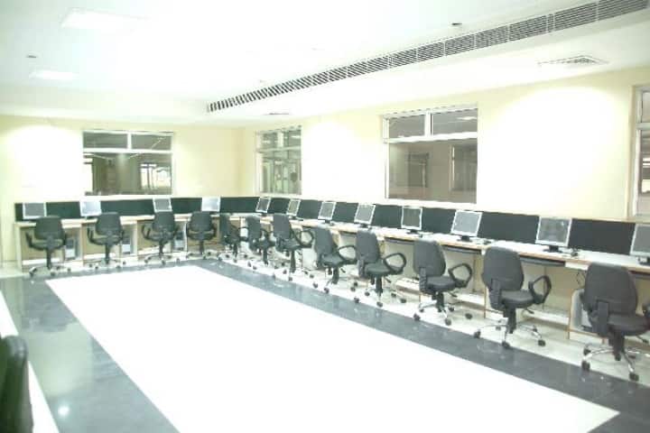 DAV College, Jalandhar campus photo 6