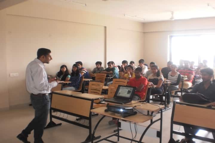 Altius Institute of Universal Studies, Indore campus photo 2
