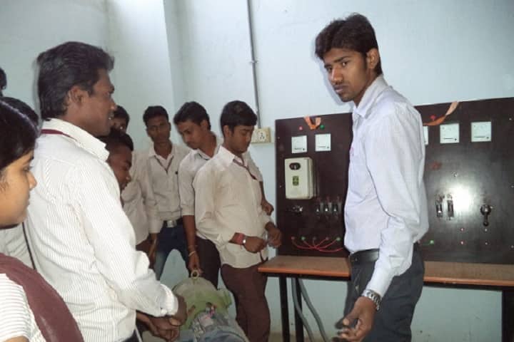 Utkal Institute of Engineering and Technology, Bhubaneswar campus photo 3