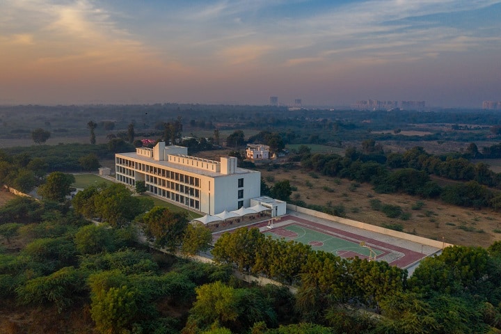 Adani Institute of Digital Technology Management, Gandhinagar campus photo 2