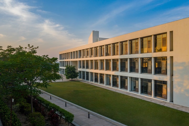 Adani Institute of Digital Technology Management, Gandhinagar campus photo 3