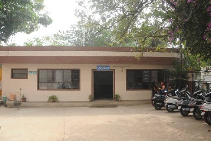 SJR College for Women, Bangalore campus photo 4