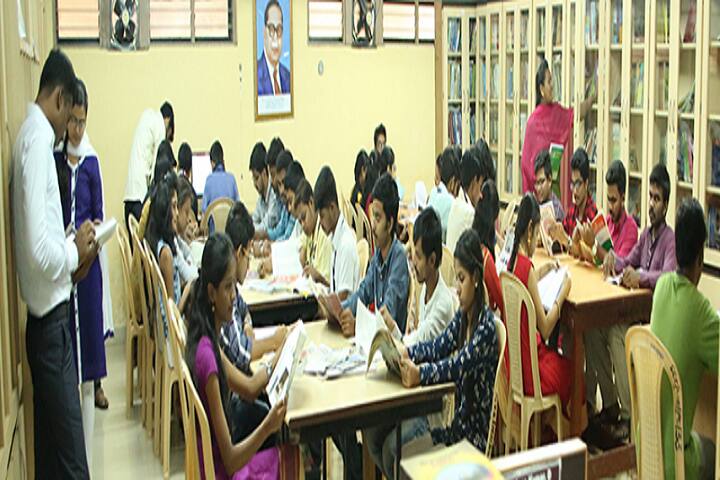Seshadripuram Commerce College, Bangalore campus photo 5