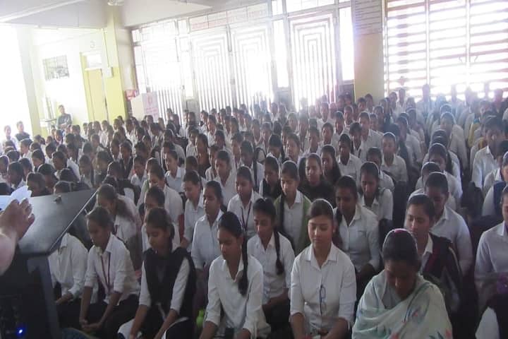 AR Burla Mahila Varishtha Mahavidyalaya, Solapur campus photo 2