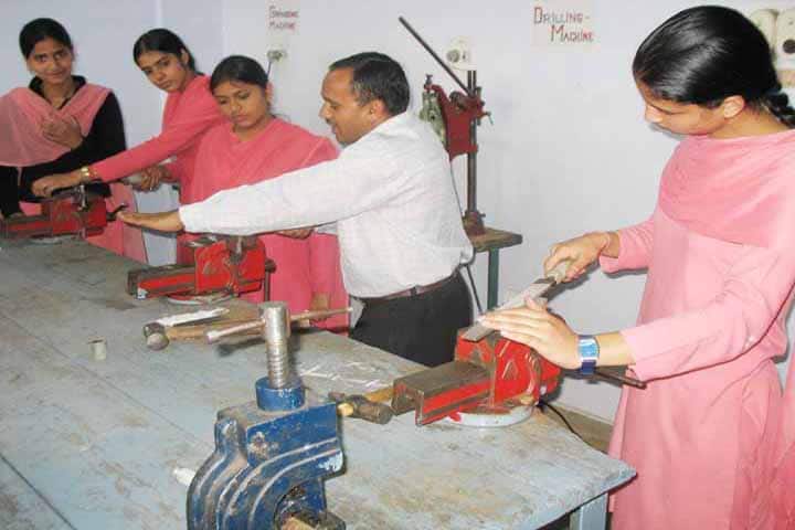 Government Polytechnic For Women, Kandaghat campus photo 3