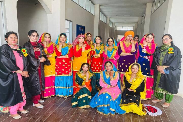 Sant Baba Hazara Singh Girls College, Gurdaspur campus photo 3