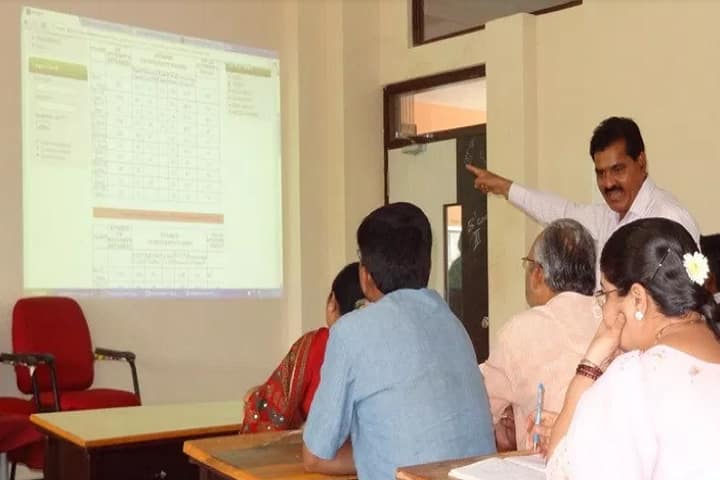 Government First Grade College, Dharwad campus photo 3