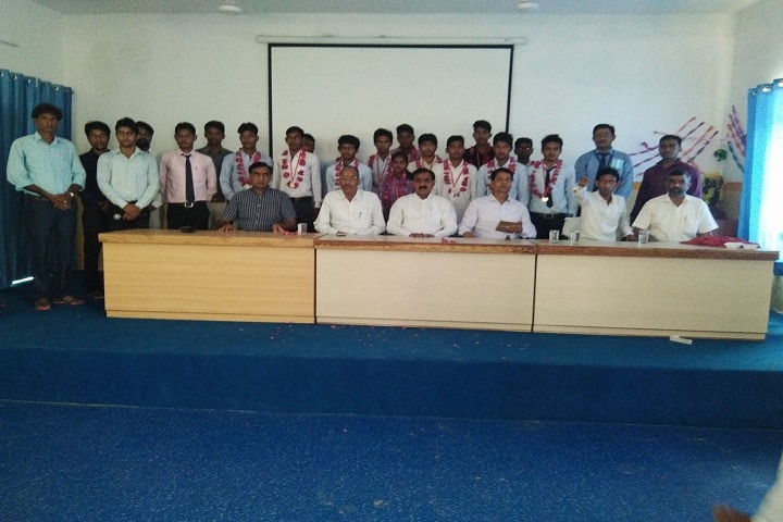 Universal Polytechnic College, Mahwa campus photo 4