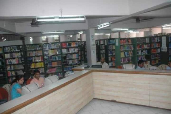 SCET Surat campus photo 5
