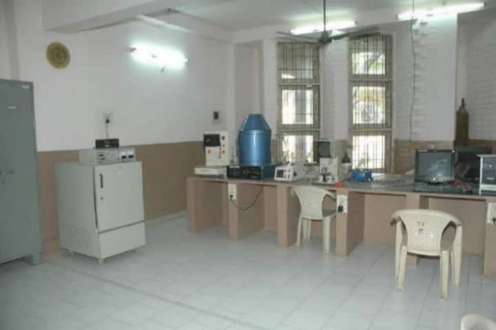 SCET Surat campus photo 3