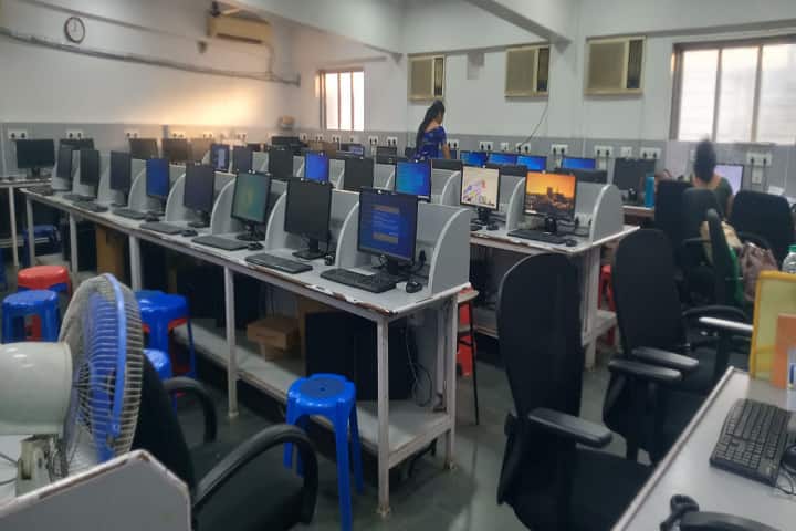 Shree Sanatan Dharam College of Commerce, Mumbai campus photo 2