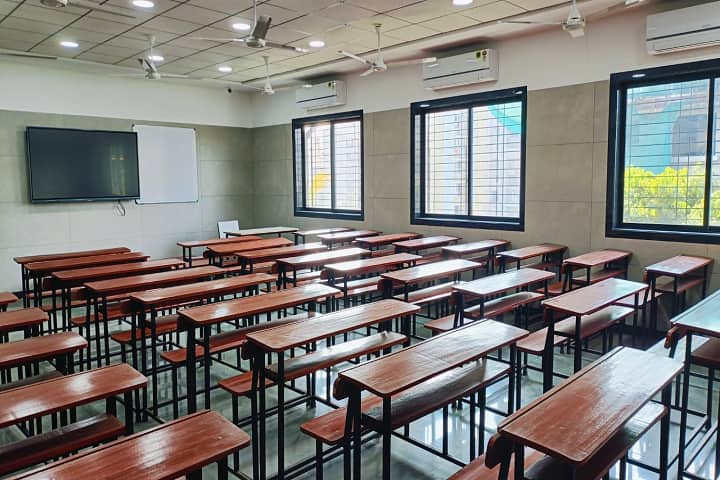 Shree Sanatan Dharam College of Commerce, Mumbai campus photo 3