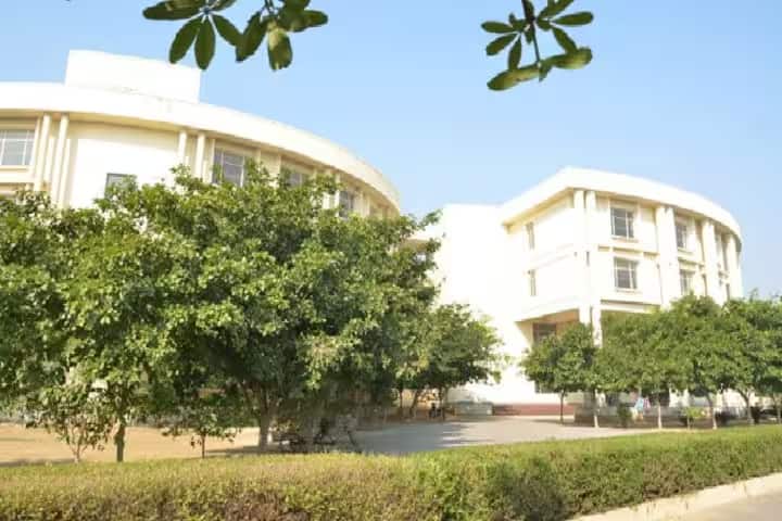 Mata Harki Devi College for Women, Sirsa campus photo 2