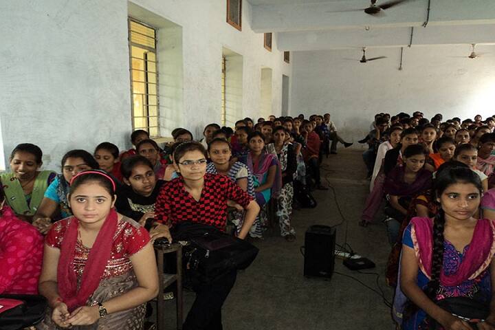 Shri PHG Municipal Arts and Science College, Gandhinagar campus photo 6